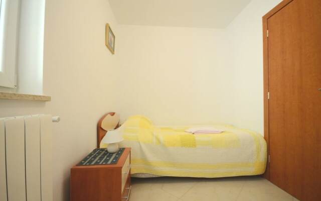 Apartments and Room Mirjana