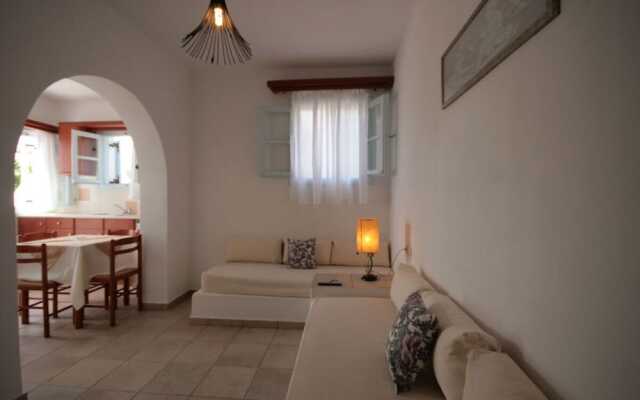 Pirgos Stelida Hotel