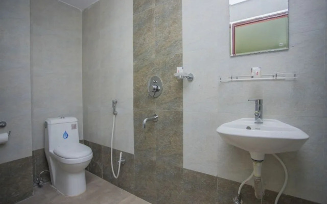 OYO 163 Hotel Arhant Inn