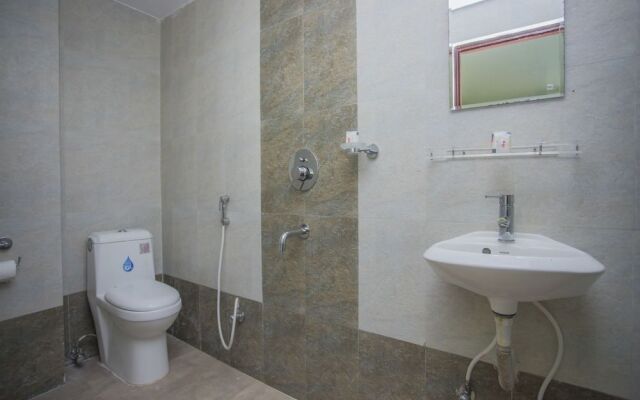 OYO 163 Hotel Arhant Inn