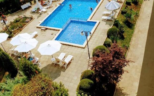 Green Dream 3 Rooms Apartment