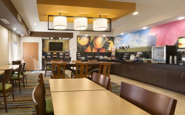 Fairfield Inn And Suites Midland