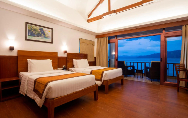 Sunlight Eco Tourism Island Resort