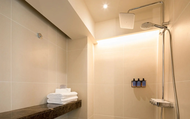 YANH Ratchawat Hotel