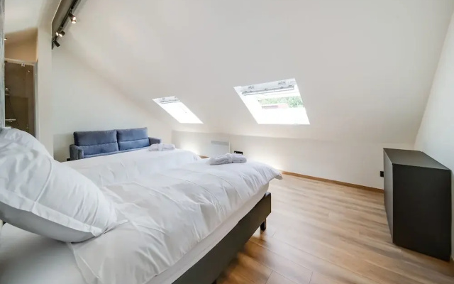 Comfort Near Historic Huy
