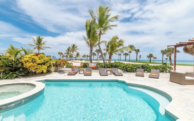 Ocean View Villa with Pool Chef Butler