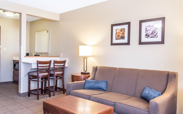 Cambria Hotel Columbus - Polaris