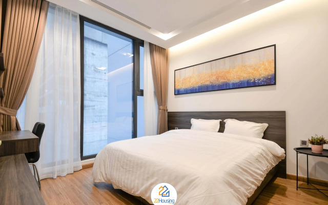 Sunny Vinhomes Metropolis Apartment