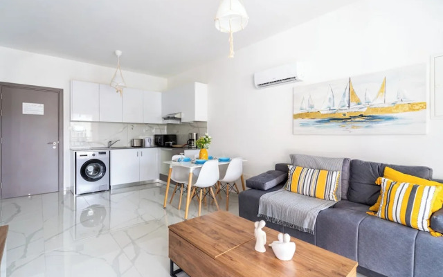 Infinity 1-Bedroom Apartment in Larnaca