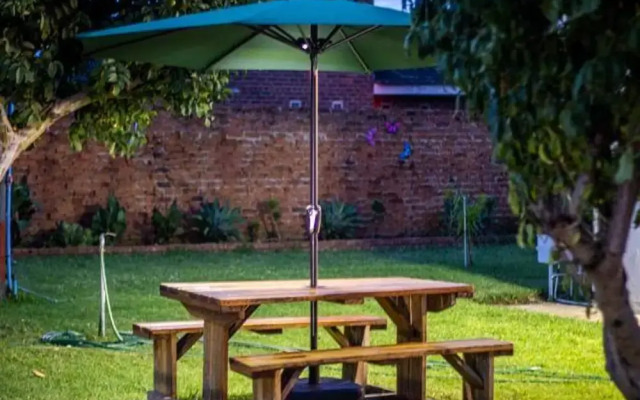 2bed-4guests-garden-nearcentre&attractions