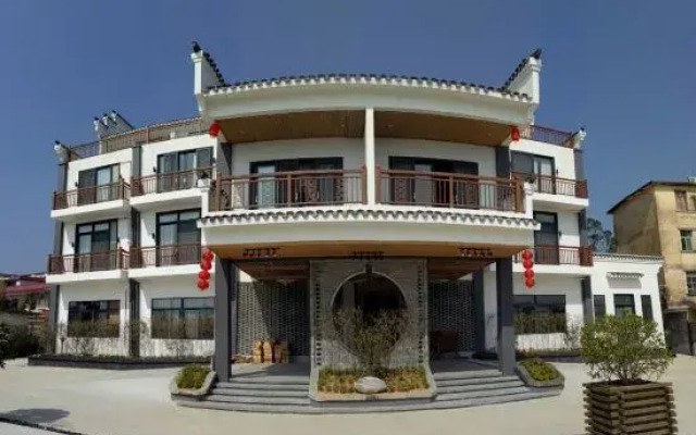 Xiangxi Hostel (Longmen Branch 2)