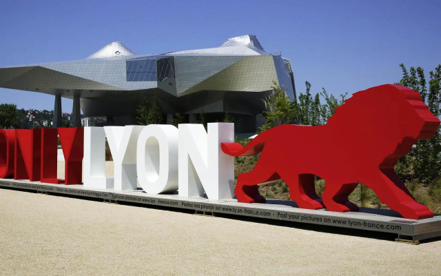 ibis Lyon Gerland Rue Merieux