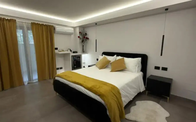 Coco Noir Luxury Villa