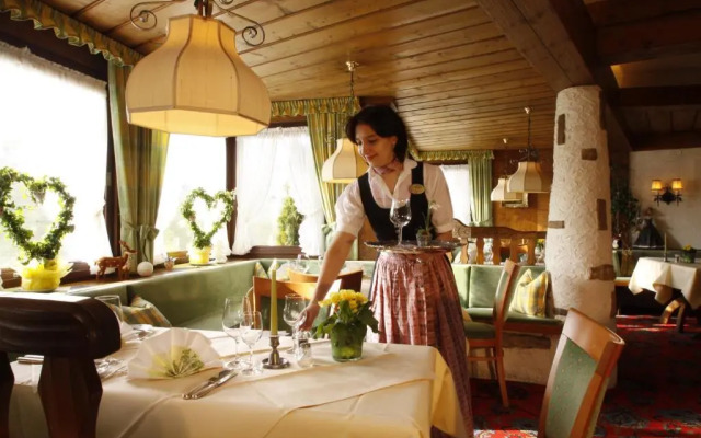 Kaisers Tanne - Premium Alles Inklusive Hotel
