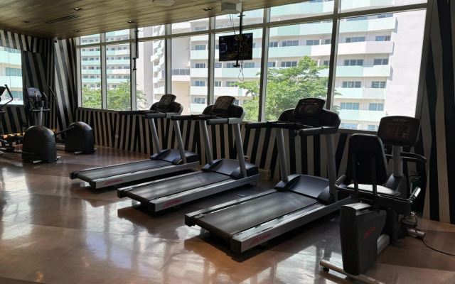 Elegantly designed Condominium in QC