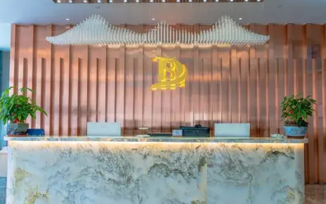 Bali Hotel Maoming