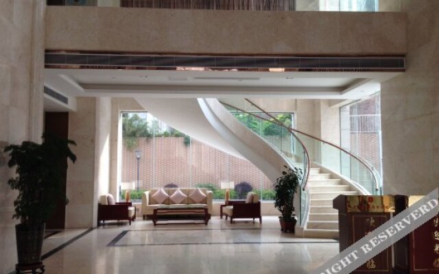 Shangpin Bojia Hotel (Shenzhen Songyuanxia Metro Station Capitel Branch)