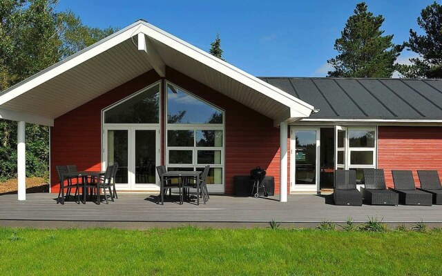 Luxurious Holiday Home in Oksbøl With Private Whirlpool