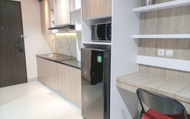 Elegant And Comfortable Studio Patraland Amarta Apartment