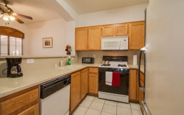 Beautiful Townhome with Pool