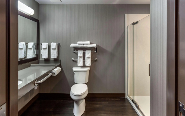 Best Western Plus Meridian Hotel