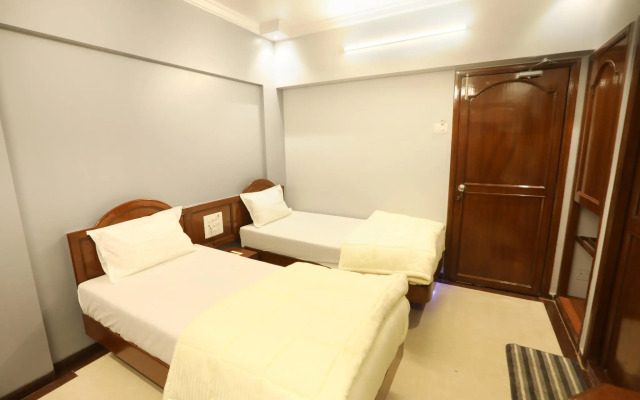 OYO 12749 Hotel Sagar