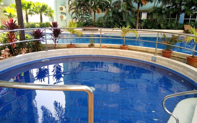 Ridgewood Towers Condotel