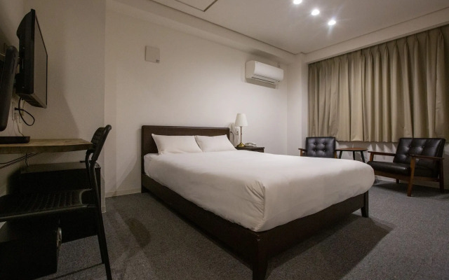 Rozy Hotel Namba