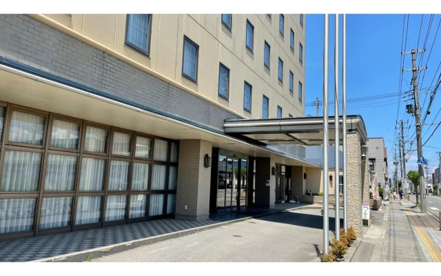 Hotel Sunroute Patio Goshogawara