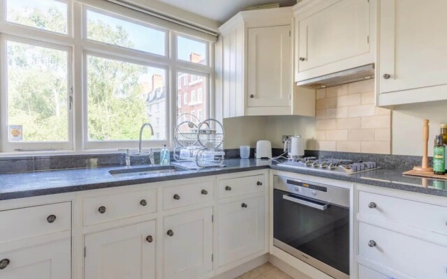 Stunning 3 Bedroom Home in Islington