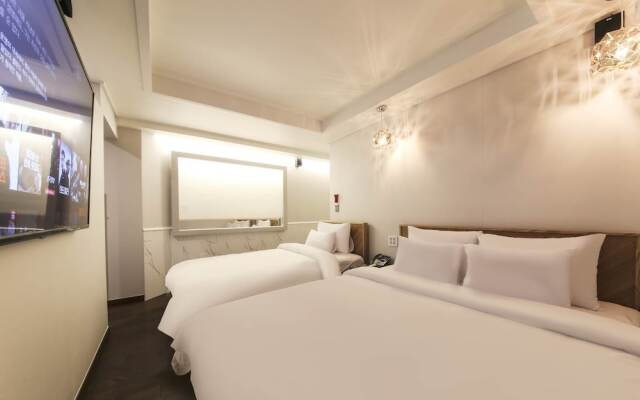 Ekklim Business Hotel