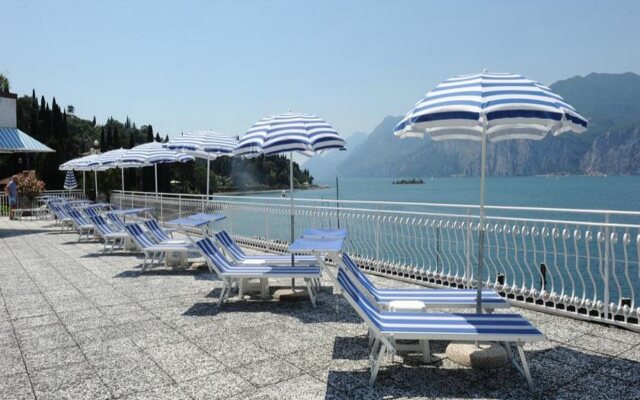 Hotel Excelsior Bay
