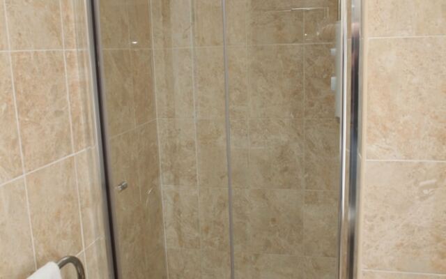 Bridge Street Apartment