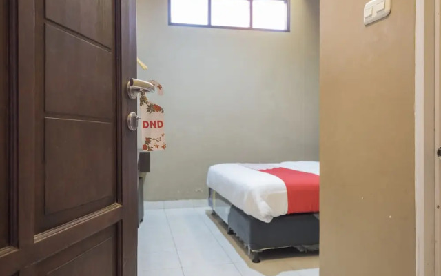 OYO 1631 Aristo Home