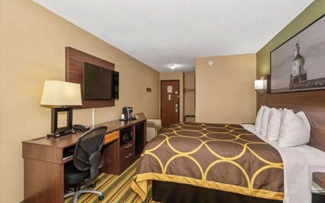 Super 8 Superior WI