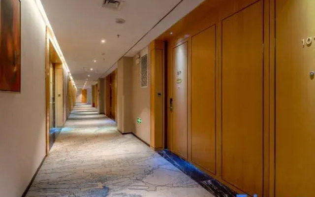 Zhongshan Randa Plaza Rezen Select Hotel