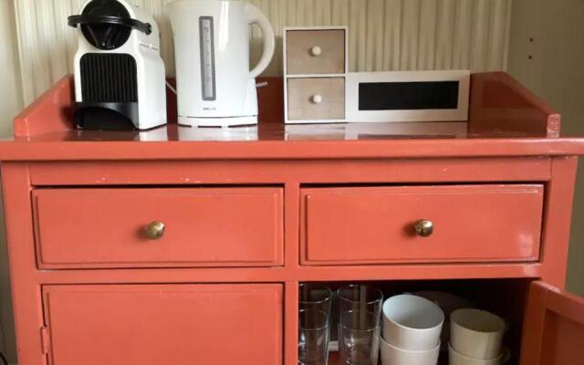 Private top floor, 150 m from the beach!