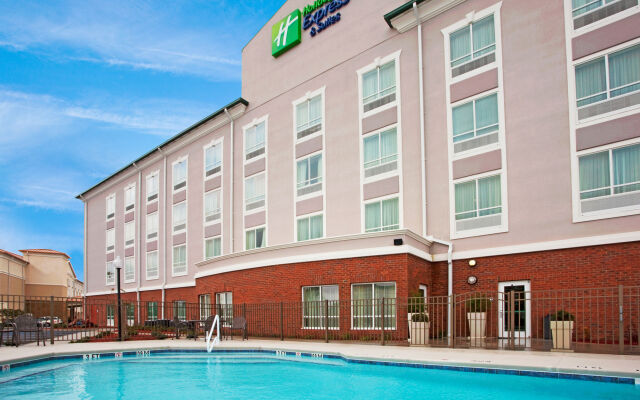 Holiday Inn Express & Suites Valdosta West - Mall Area, an IHG Hotel