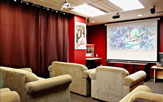 Residence & Conference Centre - Ottawa Downtown