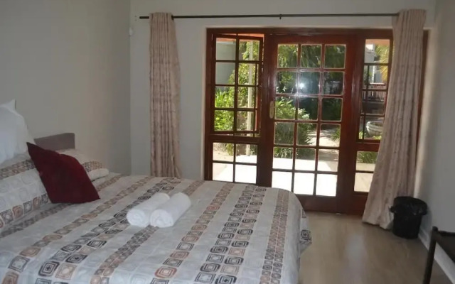 Cycad Lodge