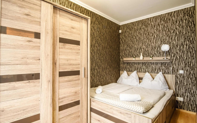 Club 218 Wellness Petra Apartman