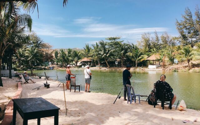 Kega Lighthouse Resort