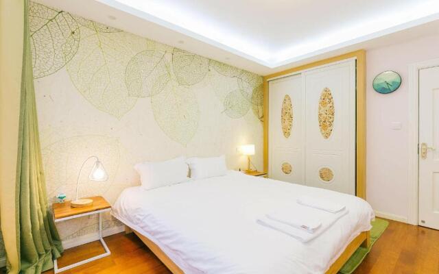 D1 Disney Blue Guest House