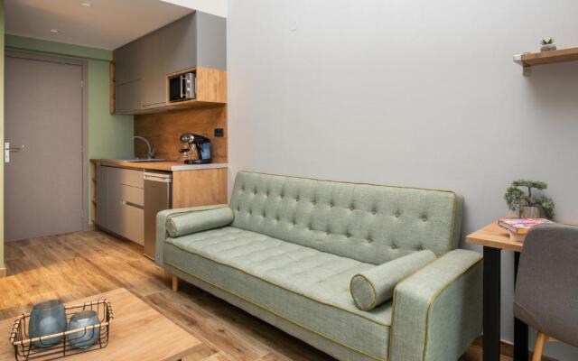 Tzes City Suites