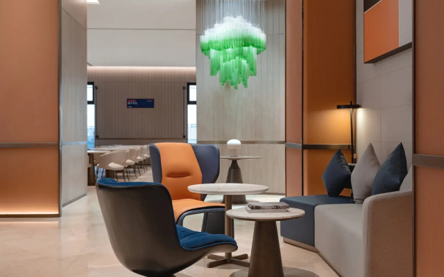 Holiday Inn Express Zhengzhou Garden Road By Ihg