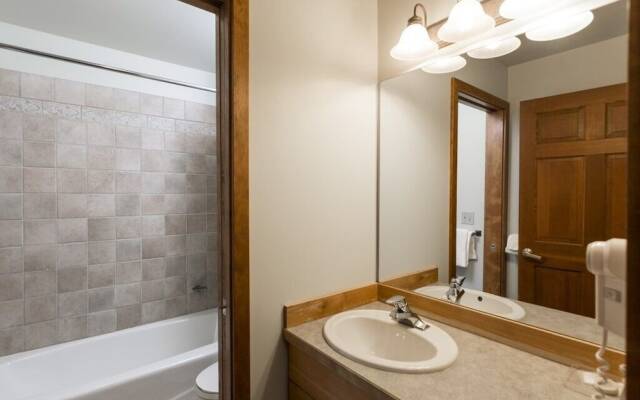 Kintla 306 - 2 Br Condo