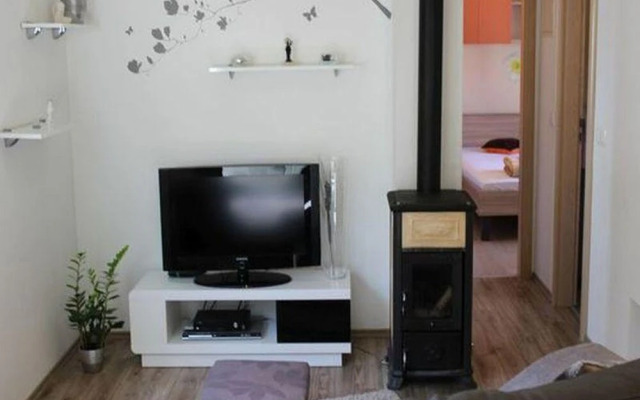Apartment Iva next to sandy beach