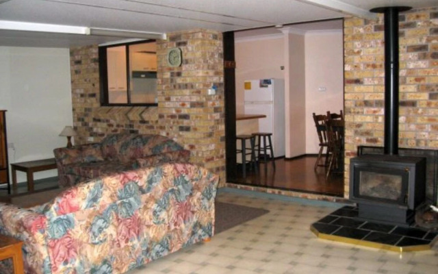 Government Rd 108 - Shoal Bay