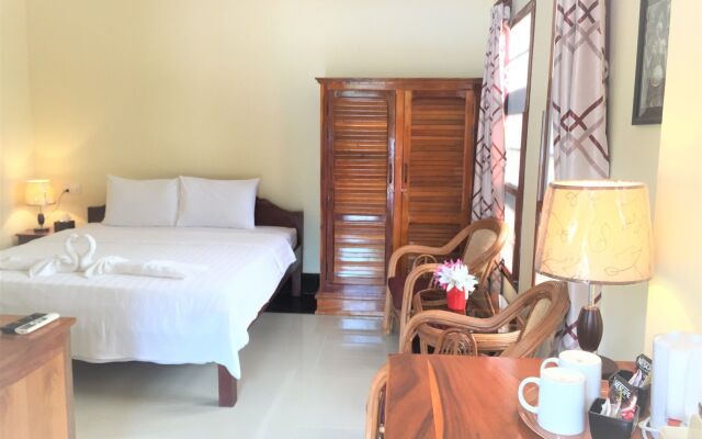 Pink Sands Villa - All Adults