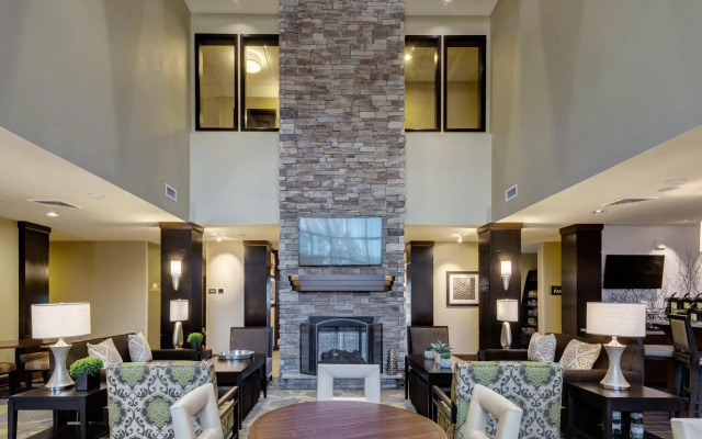 Staybridge Suites St Louis - Westport by IHG